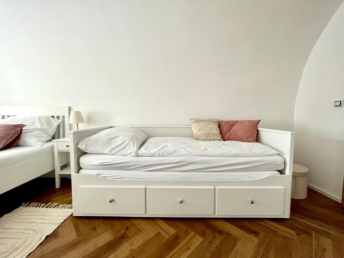 Apartman Elen Nove Mesto nad Metuji Exterior photo